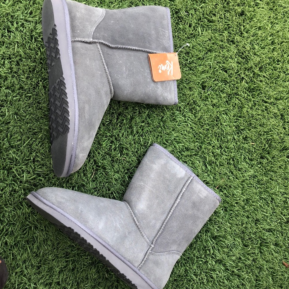 Kemi Bella short grey
